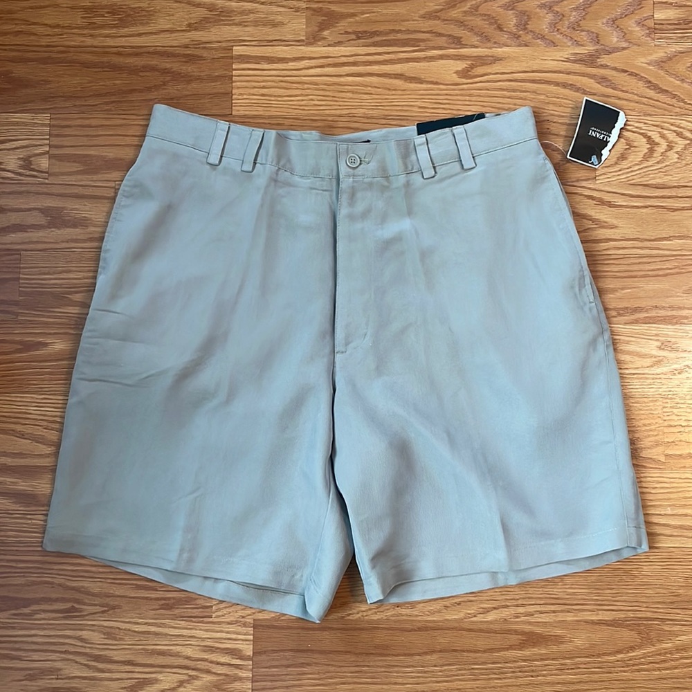 NWT Alfani Flat Front Tan Khaki Shorts Size 34 Waist‎ 8" Inseam